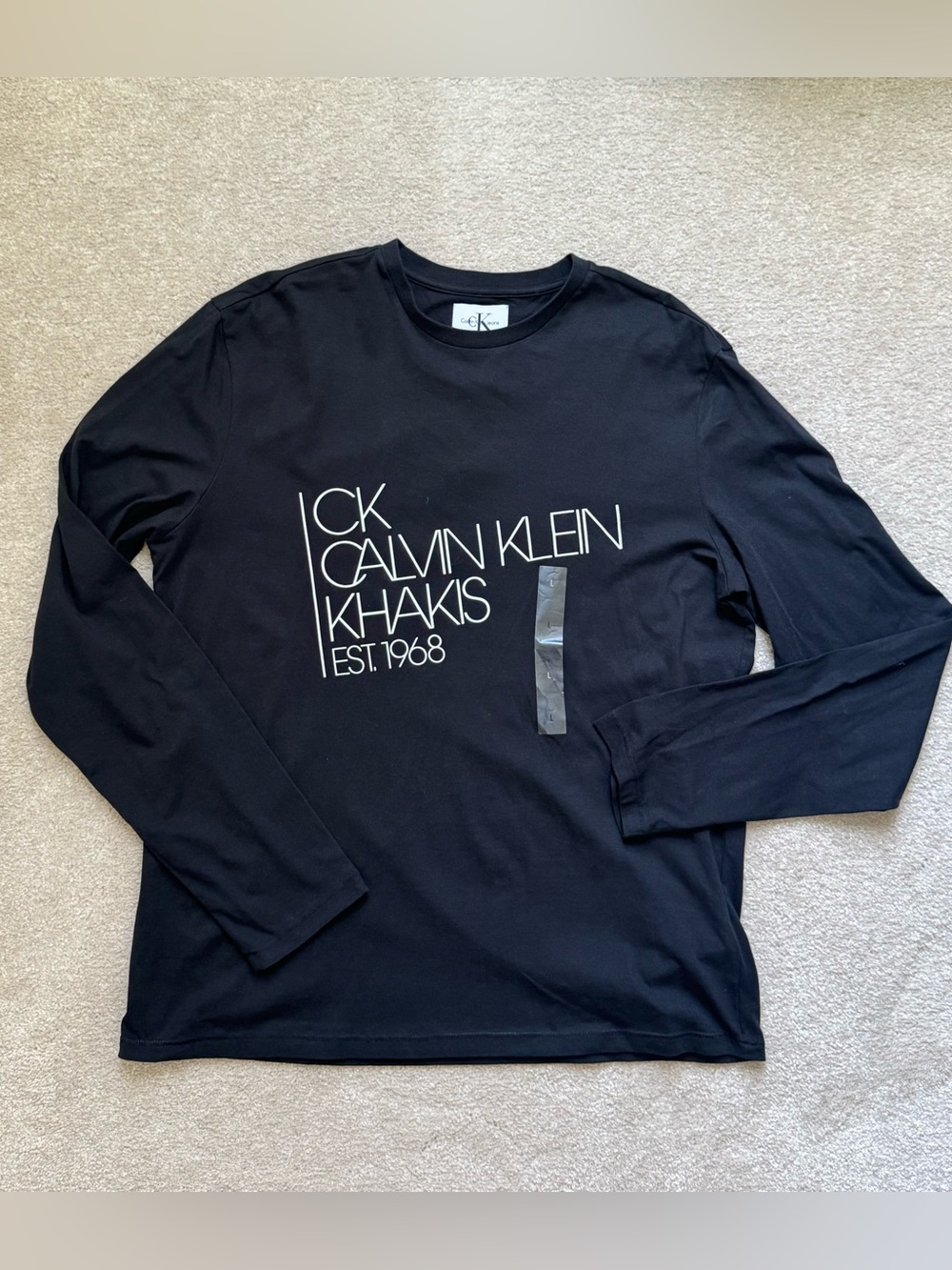 Calvin Klein Jeans Women's Black Logo Graphic Long Sleeve Shirt Size L NWT